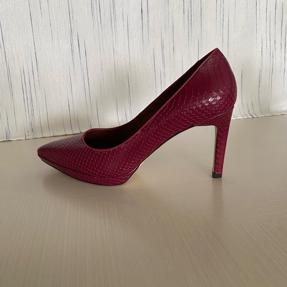 Cole Haan Burgundy Textured Heels